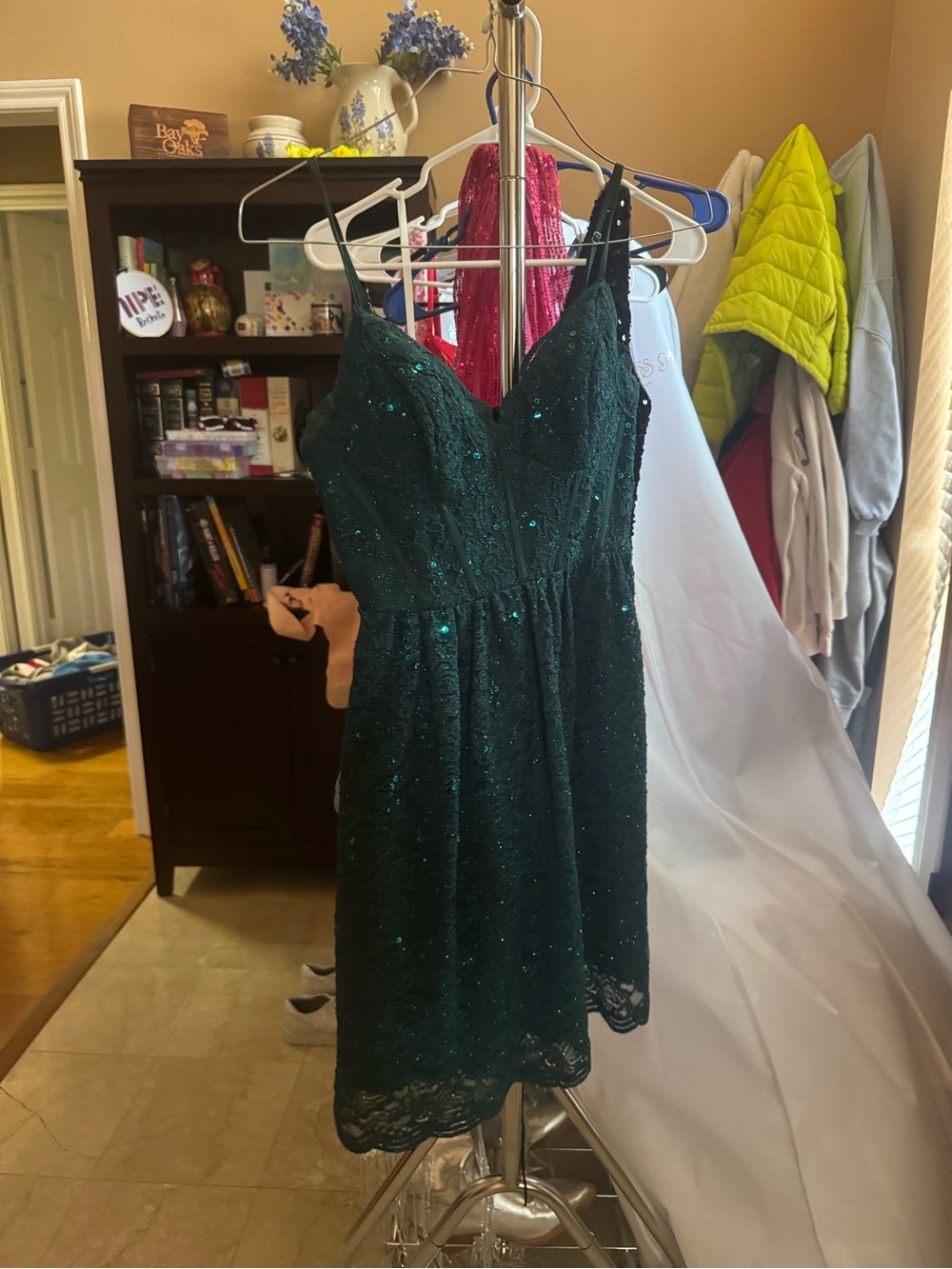 Emerald Sequin Lace Mini Dress - V-Neck Party Dress